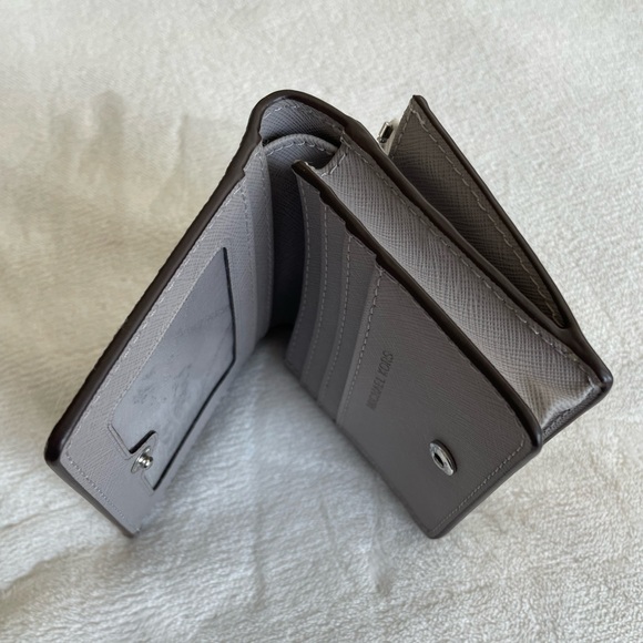 Michael Kors Montgomery Carryall Card Case/Wallet - Picture 6 of 8